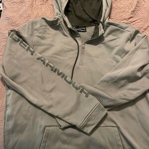 Men’s quarter zip UA hoodie